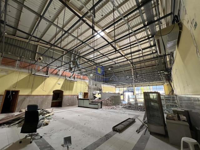 Armazém em Vialonga 800m² Vialonga