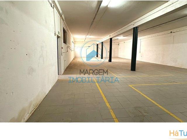 Armazém Industrial 600m2 c/logradouro ? Arrendamento | 26084098066