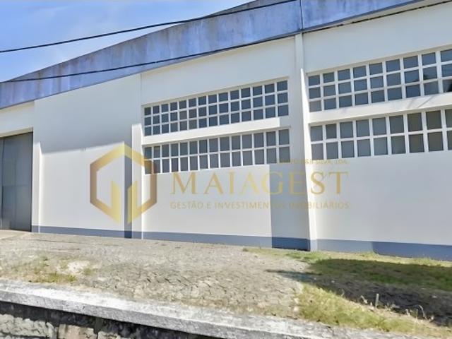 Armazém Industrial com 1.800 M² em excelente localização
