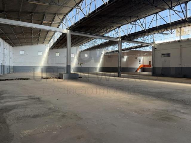 Armazém Industrial, Alcanena Santarém, 2.025 m2