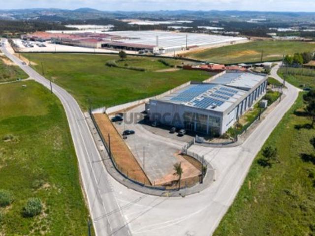 Armazém industrial e terreno rústico, A dos Cunhados, Torres Vedras