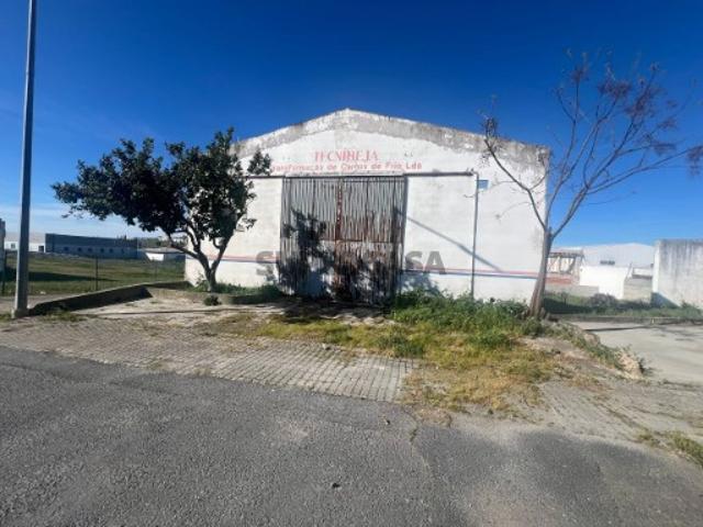 Armazém Industrial em Beja