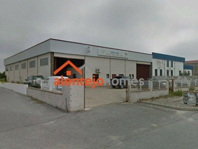 ARMAZEM INDUSTRIAL EM ILHAS / ARRAIOLOS | 26083591591