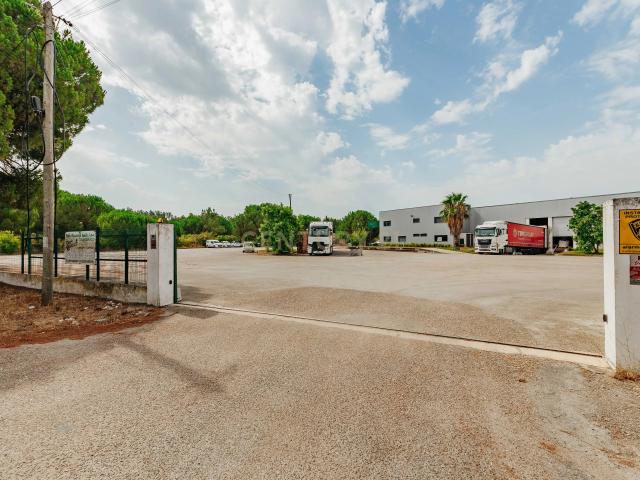 Armazém industrial em Pegões, Montijo