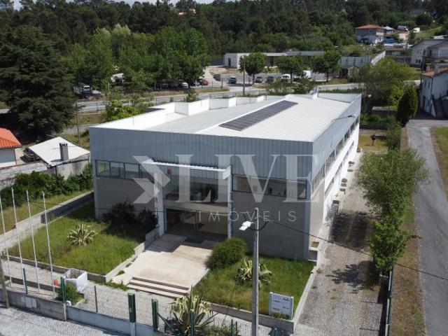 ARMAZÉM INDUSTRIAL EM VISEU com LOCALIZAÇÃO ESTRATÉGICA