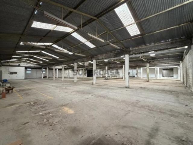 Armazém Industrial no Mucifal, Sintra