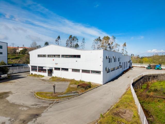 Armazém Industrial para Venda Excelente Oportunidade de Investimento