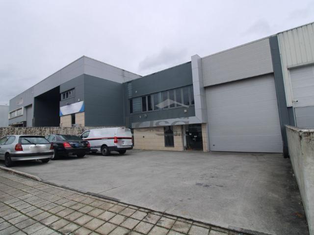 Armazém Industrial para Arrendamento | Zona Industrial de Alfena