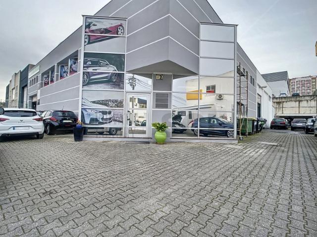 Armazém Industrial | Santa Marta do Pinhal | 1089 m2 Área