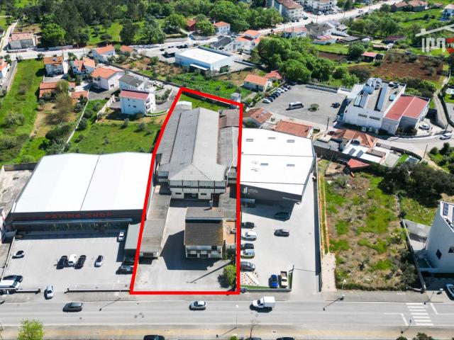 ARMAZEM JUNTO A ROTUNDA SUL LICENCIADO PARA ACTIVIDADE INDUSTRIAL EM FATIMA