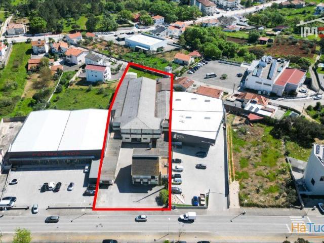 ARMAZEM JUNTO A ROTUNDA SUL LICENCIADO PARA ACTIVIDADE INDUSTRIAL EM FATIMA | 26064063664