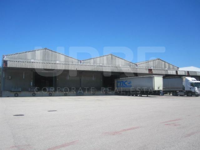 Armazém Logístico 1.075m2 | Arrendamento | Matosinhos