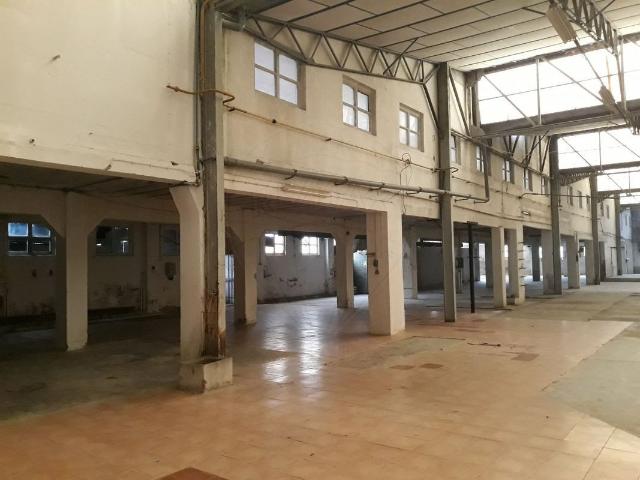 Armazém para arrendar em Alcobaça