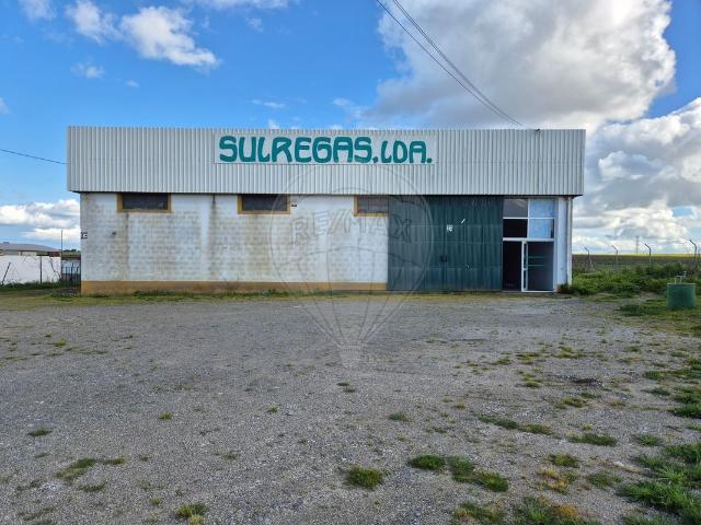 Armazém para arrendar em Beja