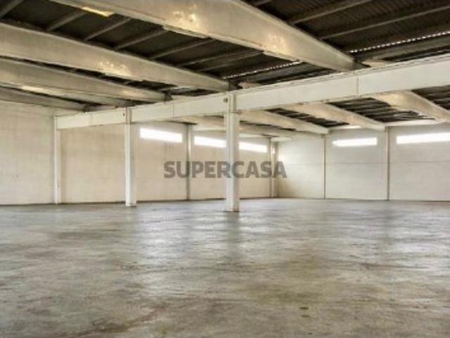 Armazém para venda em Alcanena, Santarém 780 000 €