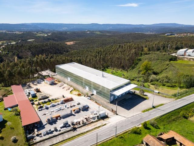 Armazém para venda no FactoryHub em Covais, Penacova