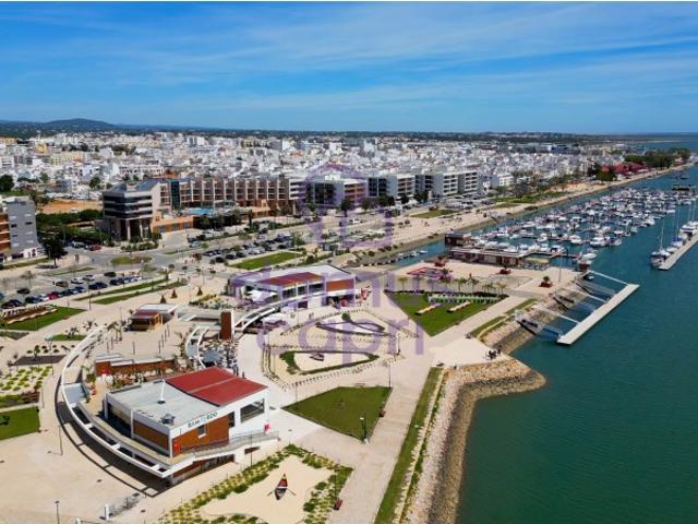 Armazém, Quelfes, Olhão | BPI Expresso Imobiliário