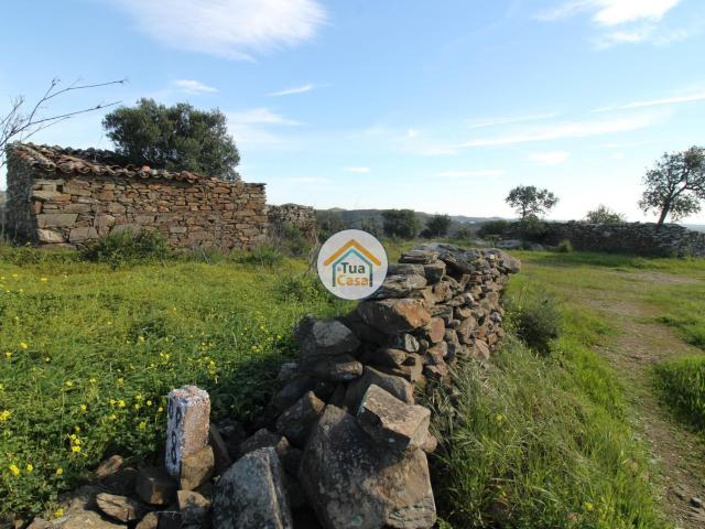 Armazém Rústico com Vista Mar para Recuperar – Serra de Tavira