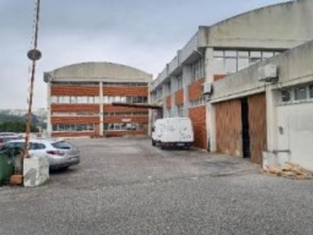 Armazém T0, Barcarena, Oeiras | BPI Expresso Imobiliário