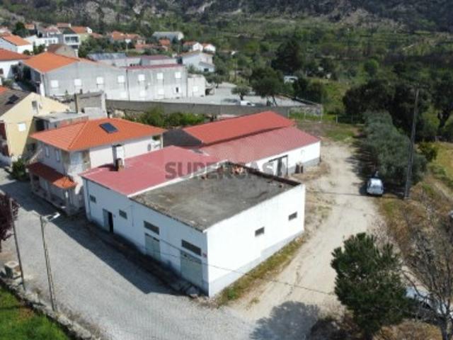 Armazém Venda em Bendada,Sabugal