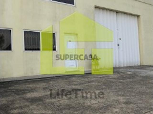 Armazém Zona Industrial de Constantim Vila Real