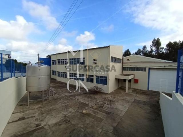 Armazém 1.000 m² Pedroso