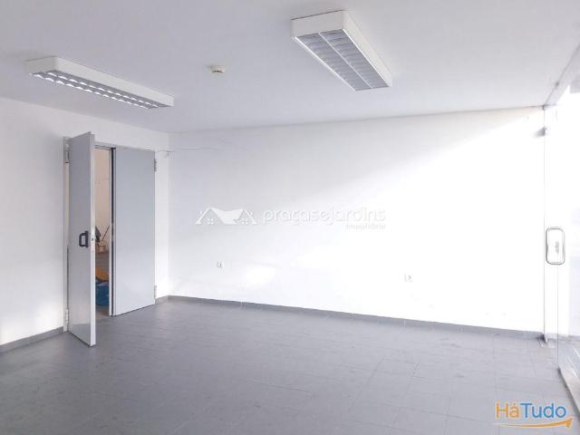 Armazém 400m2 | 26074095635