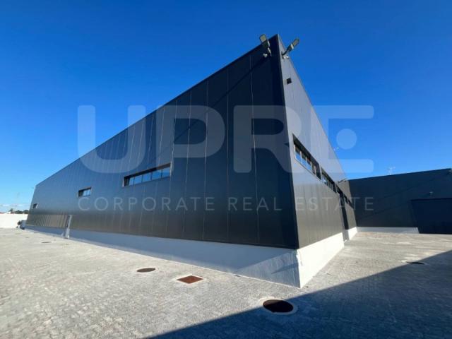 ARMAZÉM 612,20m2 | ARRENDA | MAIA Aeroporto