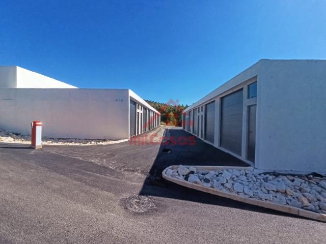 Armazém/Garagem! junto ao centro da cidade!