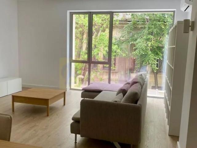 Armeneasca | 4 camere | 109 mp, mobilat utilat, boutique 2023, terasa