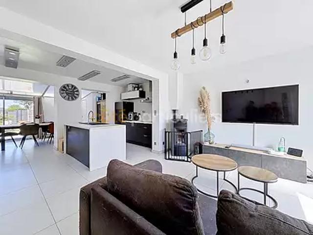 Armentières 59280 Achat / Vente maison 5 pièces t5 au dernier étage cave