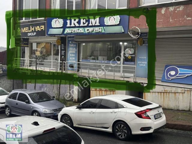 Arnavutköy Merkezde, Metro Yakını 160m² Kiralık Dükkan