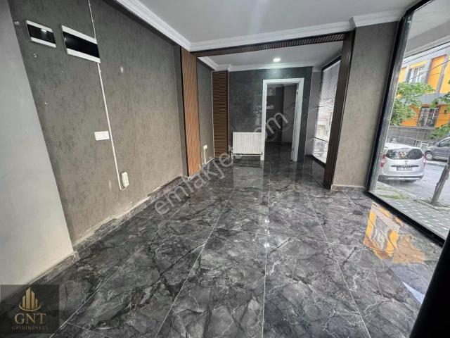 Arnavutköy Merkezde Kiralık Dükkan