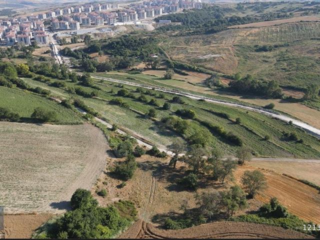 Arnavutköy Baklalı'da Turizm+ticari 465 m2 Satılık Tarla