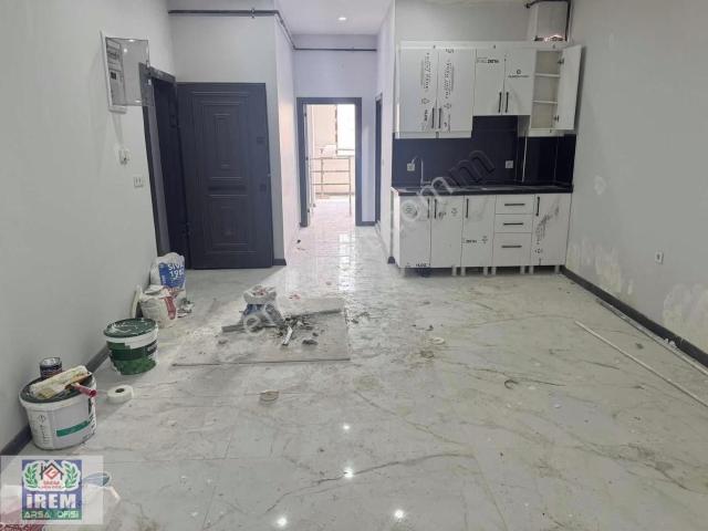 Arnavutköy Beledyenin Karşısında Kiralık Ofis