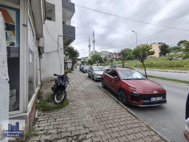 Arnavutköy Boğazköy Cadde Üzeri Dükkan