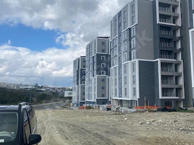 ARNAVUTKÖY DELİKLİKAYA SATILIK 1+ 1 SATILIK DAİRE