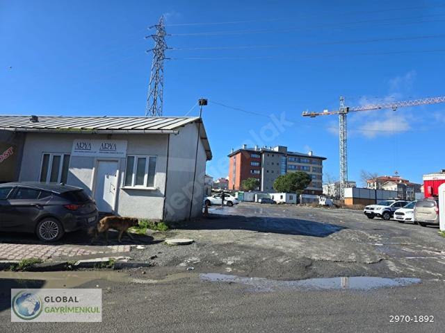 Arnavutköy Hadımköy Cadde Cepheli Sanayi Yakını Kiralık Kupon Arsa