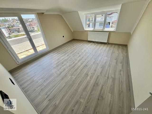 ARNAVUTKÖY HARAÇÇI GÖÇMENKENTE 3+1 120 m2 HARİKA LÜX DAİRE