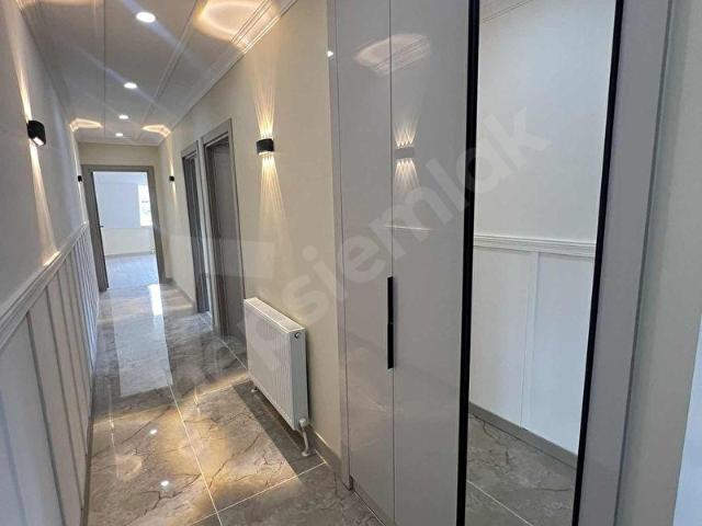 ARNAVUTKÖY HARAÇÇI GÖÇMENKENTTE 2+1 MANZARALI SIFIR LÜX DAİRE