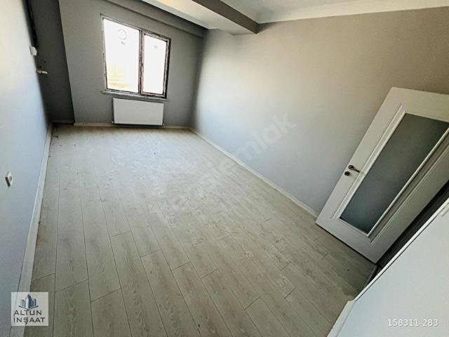 ARNAVUTKÖY KARLIBAYIR MAHALLESİ 2+1 MERKEZİ KONUMDA DUBLEX DAİRE
