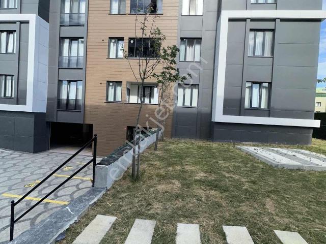 Arnavutköy Taşolukta Site İçerisinde 2+1 Satılık Daire