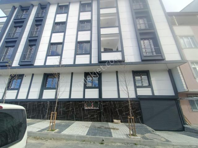 Arnavutköy Taşoluk Mahallesi'nde Satılık 2+1 85 Metre Ara Kat Daire