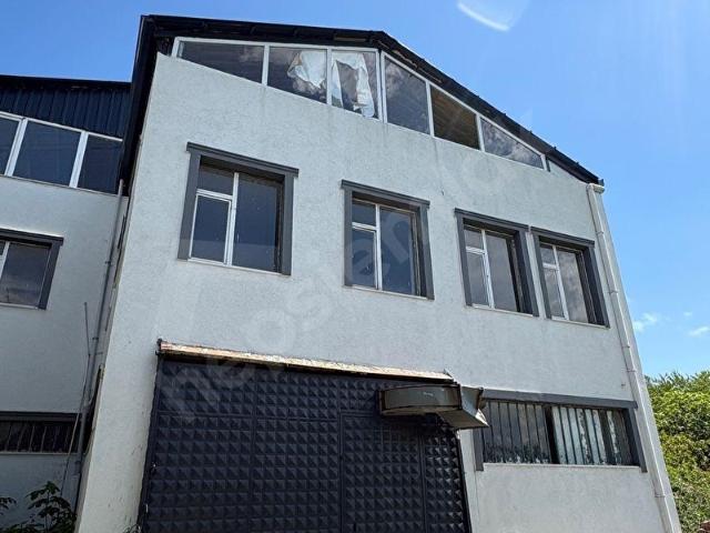 ARNAVUTKÖY TAYAKADIN 1500 m2 3 KAT KİRALIK KOMPLE BİNA