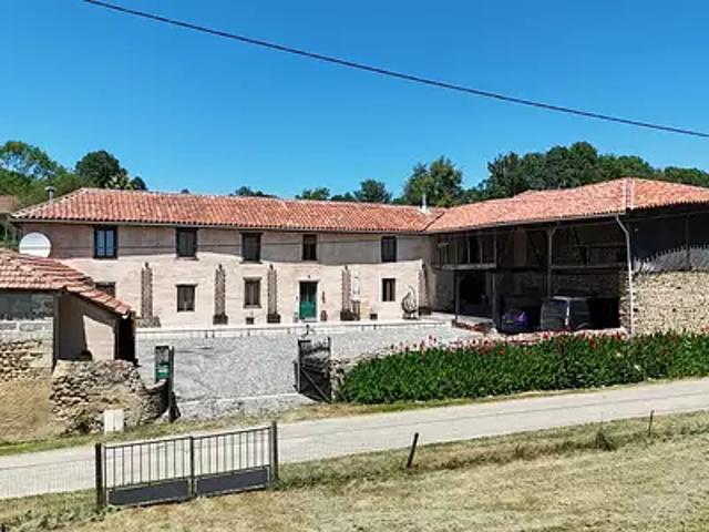 Arné 65670 Achat / Vente maison 8 pièces t8