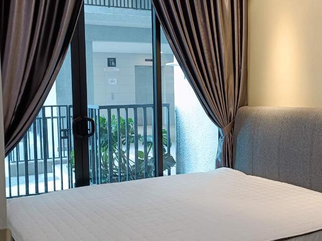 Aratre Residence Balcony Medium Room • Evolve Concept Mall • Ara Damansara LRT ️