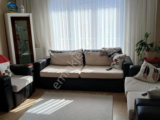 Araz Gayrimenkul Gazi Mah.satılık 4+2 Çatı Arası Piyes Daire