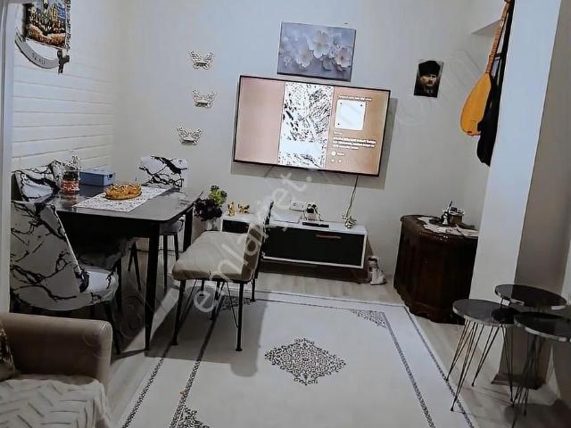 Araz Gayrimenkul Zübeyde Hanım Mah.satılık Kot 2 Daire