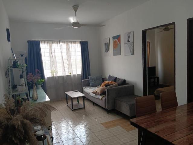 Ara Damansara Vista Subang Apartment With Lift Near LRT Station Sale