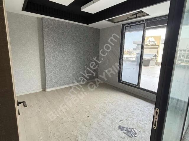 Araştırma Civarı Kiralık Dublex Büro